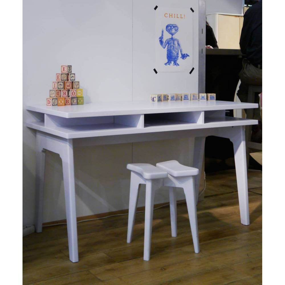 bureau pour enfant-city